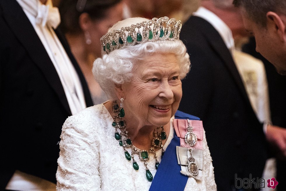 La Reina Isabel en la recepción al cuerpo diplomático en el Palacio de Buckingham
