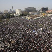 Manifestantes congregados en la plaza Tahrir de El Cairo en 2011
