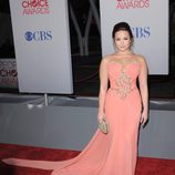 Demi Lovato en la alfombra roja de los People's Choice Awards 2012