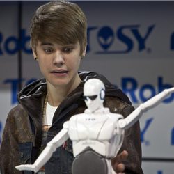 Justin Bieber, sorprendido con el 'mRobot' en Las Vegas