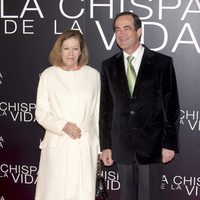Natalia Figueroa y José Bono en el estreno de 'La chispa de la vida'
