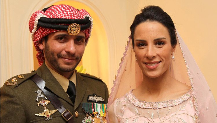 Los Príncipes Hamzah y Basma de Jordania en su boda