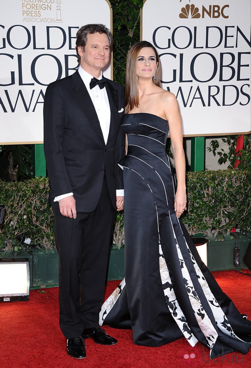 Colin Firth y su mujer en la alfombra roja de los Globos de Oro 2012