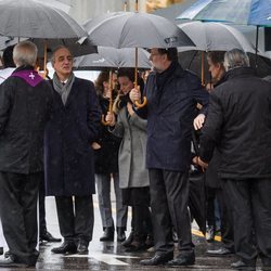 Mariano Rajoy y Francisco Millán Mon en el funeral de Mercedes Rajoy