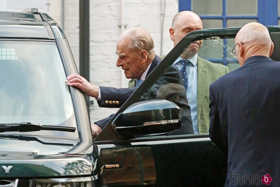 El Duque de Edimburgo recibe el alta médica tras 4 días ingresado por una afección
