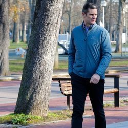 Iñaki Urdangarin dando un paseo por Vitoria durante su primer permiso carcelario en Navidad 2019
