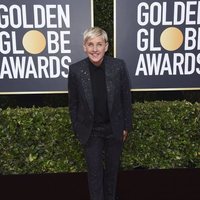 Ellen DeGeneres en la alfombra roja de los Globos de Oro 2020