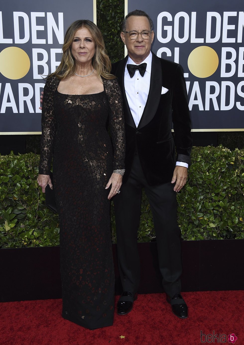 Tom Hanks y Rita Wilson en la alfombra roja de los Globos de Oro 2020