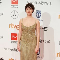 Greta Fernández en la alfombra roja de los Premios Forqué 2020