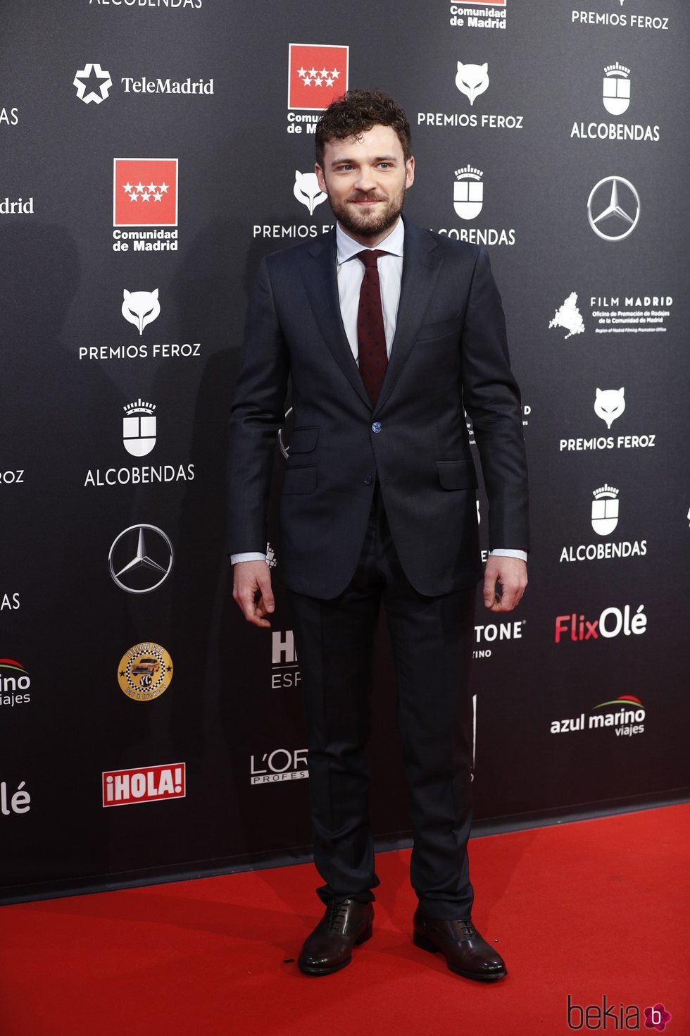 Adam Jezierski en la alfombra roja de los Premios Feroz 2020