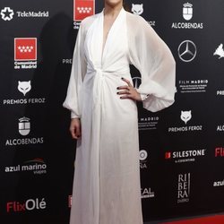 Blanca Cuesta en la alfombra roja de los Premios Feroz 2020