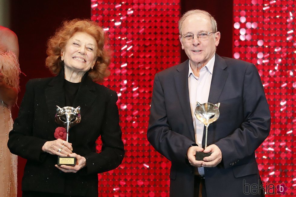 Julia y Emilio Gutiérrez Caba recibiendo su Premio Feroz de Honor 2020