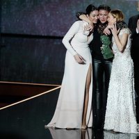 Las tres hijas de Marisol se emocionan en los Goya 2020 al recoger el Goya de Honor