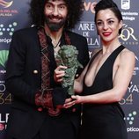 Ara Malikian y Natalia Moreno con su Goya 2020