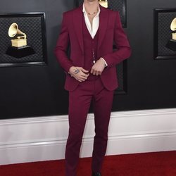 Shawn Mendes en la alfombra roja de los Premios Grammy 2020