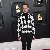 Ben Platt en la alfombra roja de los Premios Grammy 2020