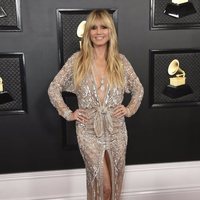 Heidi Klum en la alfombra roja de los Premios Grammy 2020