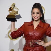 Rosalía con su Grammy 2020