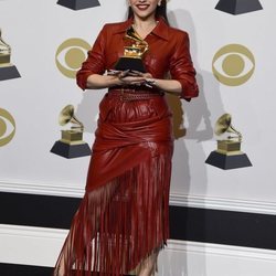 Rosalía con su Premio Grammy 2020 por 'El Mal Querer'