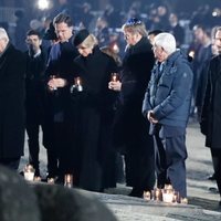 Guillermo Alejandro y Máxima de Holanda y Haakon de Noruega en el 75 aniversario de la liberación de Auschwitz-Birkenau
