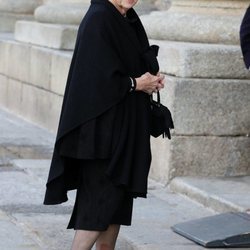La Princesa Beatriz de Holanda en el funeral de la Infanta Pilar en El Escorial