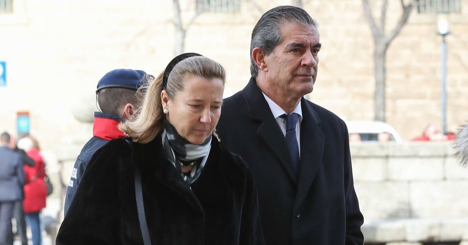 Cristina Borbón dos Sicilias y Pedro López Quesada en el funeral de la Infanta Pilar en El Escorial