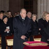 La Infanta Cristina, el Rey Juan Carlos y la Reina Sofía en el funeral de la Infanta Pilar en el Escorial