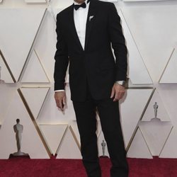 Antonio Banderas en la alfombra de los Oscar 2020