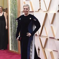Olivia Colman en la alfombra de los Oscar 2020