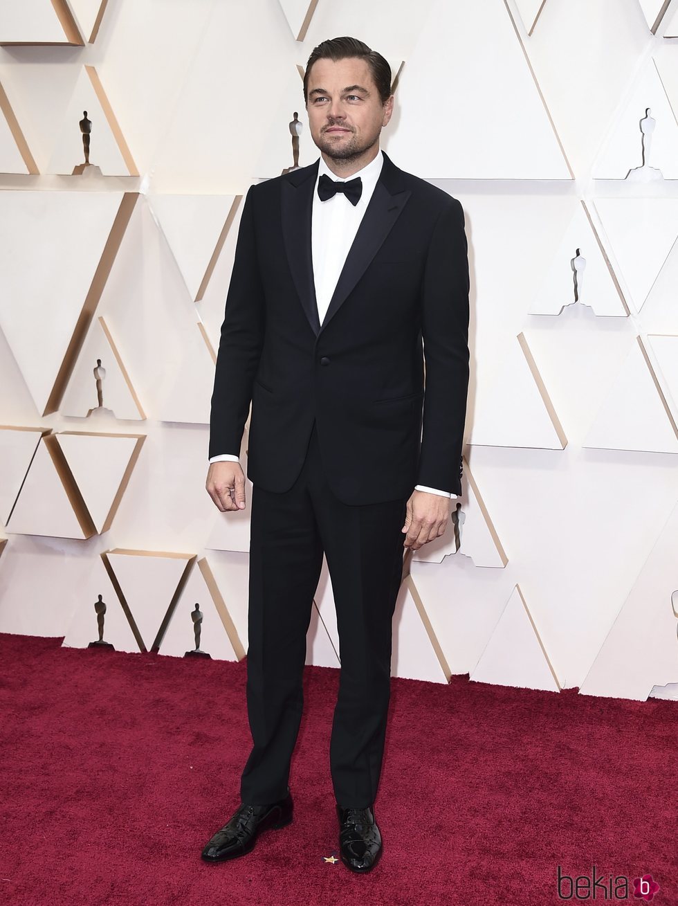 Leonardo DiCaprio en la alfombra de los Oscar 2020