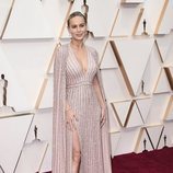 Brie Larson en la alfombra de los Oscar 2020