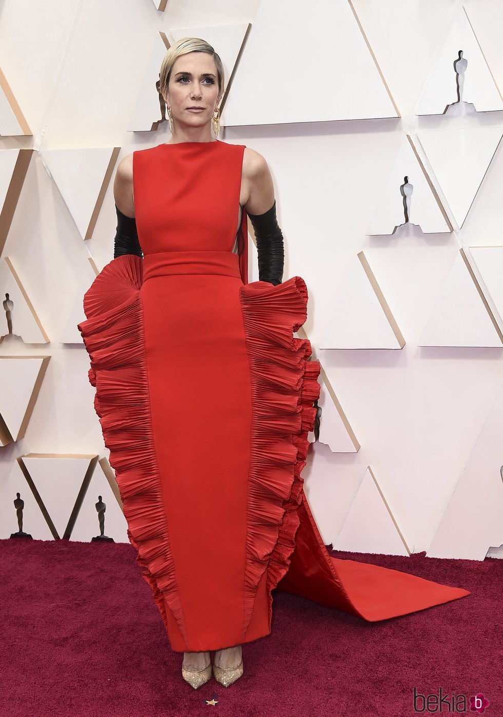 Kristen Wiig en la alfombra de los Oscar 2020