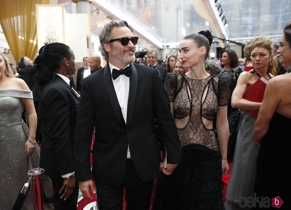 Joaquin Phoenix y Rooney Mara en los Premios Oscar 2020