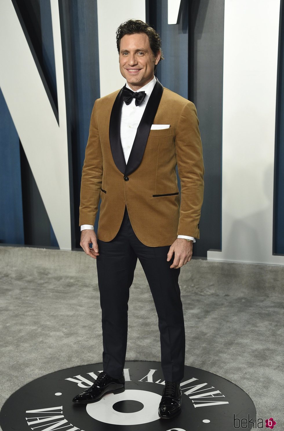 Edgar Ramírez en la fiesta de Vanity Fair tras los Oscar 2020