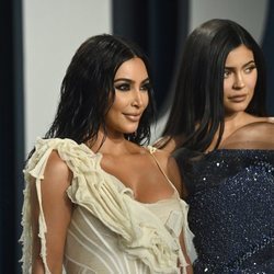 Kim Kardashian y Kylie Jenner, juntas en la fiesta de Vanity Fair tras los Oscar 2020