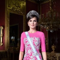 Retrato oficial de gala de la Reina Letizia