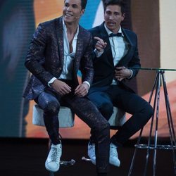 Gianmarco Onestini y Kiko Jiménez en la gala final de 'El tiempo del descuento'