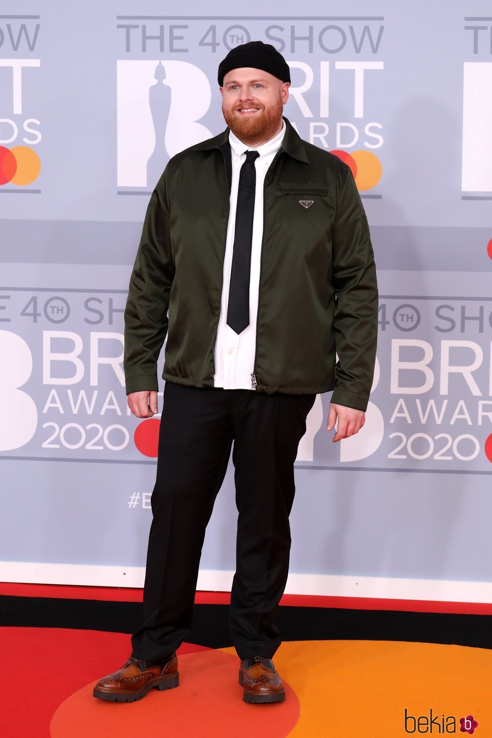 Tom Walker en la alfombra roja de los Brit Awards 2020