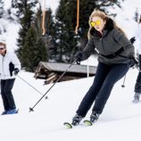 Amalia de Holanda esquiando durante sus vacaciones en Lech