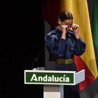 Eva González, emocionada en la entrega de las Medallas de Andalucía 2020