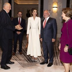 Harald y Sonia de Noruega, muy divertidos junto a Abdalá y Rania de Jordania en la Visita de Estado de los Reyes de Noruega a Jordania