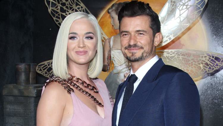 Katy Perry y Orlando Bloom en la premiere de 'Carnival Row' en Los Ángeles