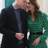 El Príncipe Guillermo y Kate Middleton en un momento cómplice en su visita oficial a Irlanda