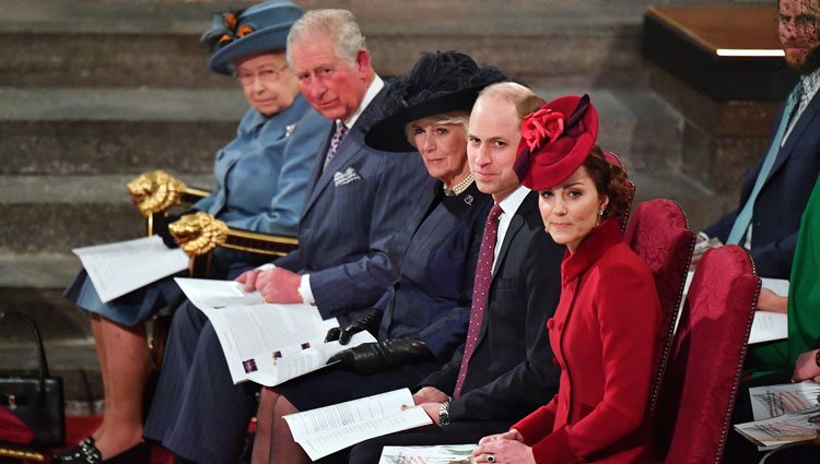 La Reina Isabel, el Príncipe Carlos, Camilla Parker, el Príncipe Guillermo y Kate Middleton en el Día de la Commonwealth 2020