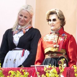 La Reina Sonia y la Princesa Mette-Marit el Día Nacional 2020