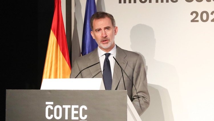 El Rey Felipe dando un discurso en la presentación del Informe Cotec 2020