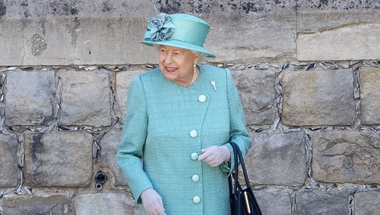 La Reina Isabel celebrando Trooping The Colour en el Castillo de Windsor