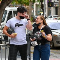 Rocío Flores y su novio Manuel muy felices por las calles de Málaga tras 'Supervivientes 2020'