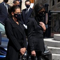 Carolina y Estefanía de Mónaco en el funeral de Elizabeth Anne de Massy