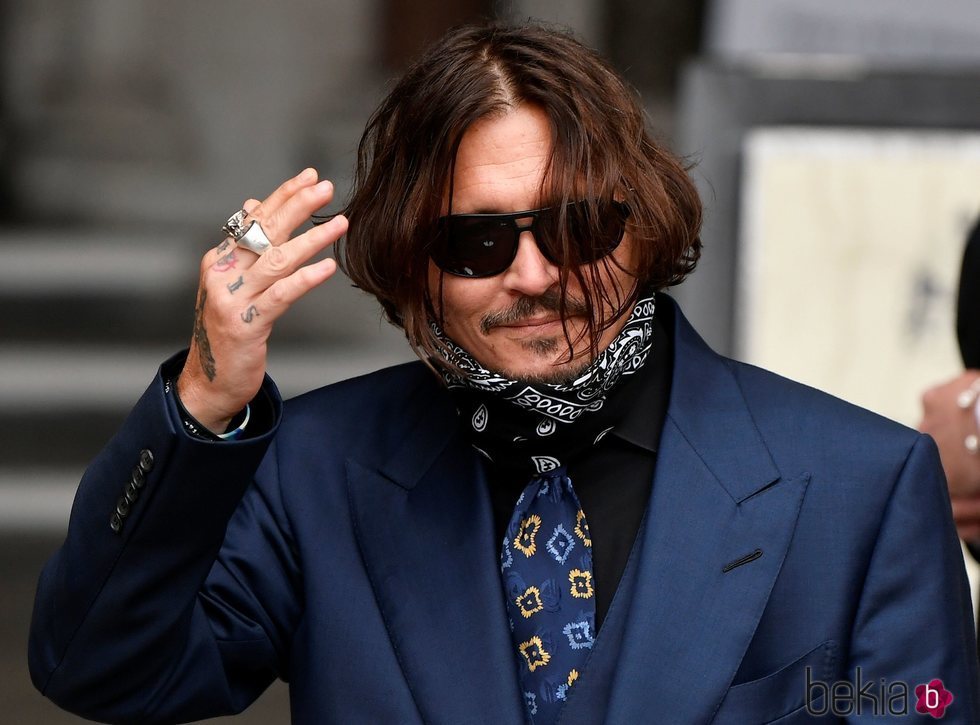 Johnny Depp acude al juicio contra The Sun por acusarle de malos tratos hacia Amber Heard